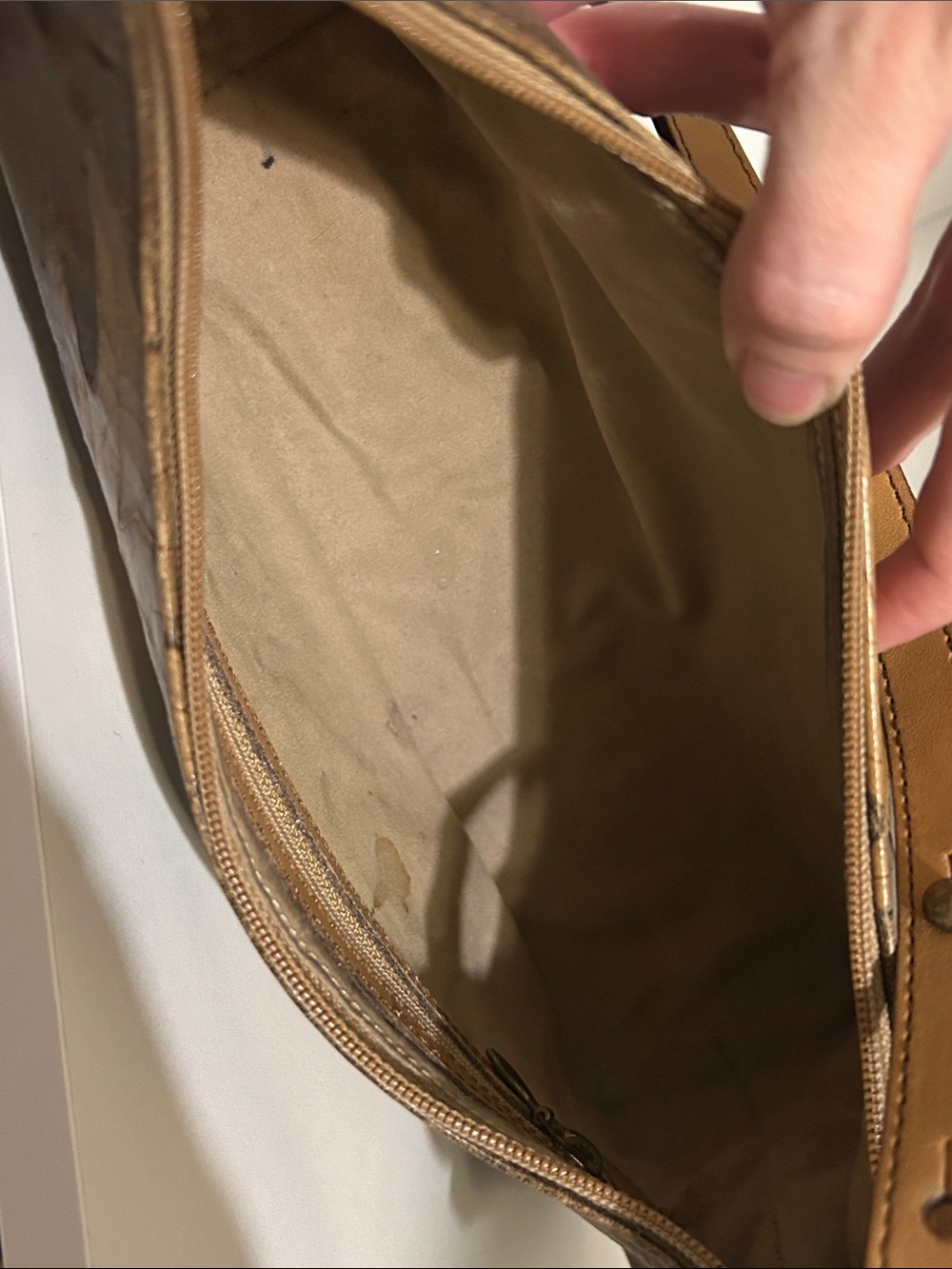 Brahmin Brown Leather Shoulder Bag with Tan Leaf Accents - Picture 5 of 12